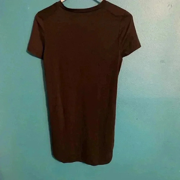 Freeze Black Tunic Graphic Tee - Picture 3 of 4